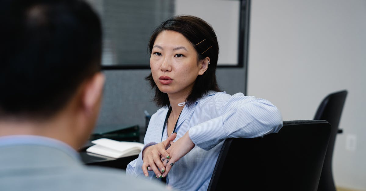 匿名号码卡批发:如何在短信中保持你的品牌形象?